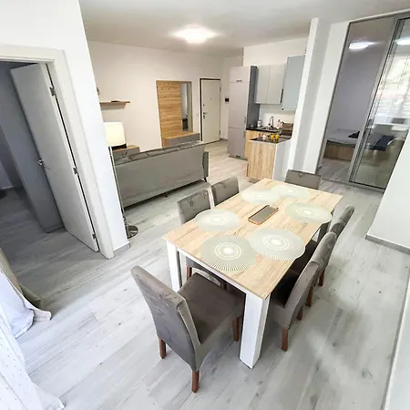 Aqua Dream Retreat D77 *