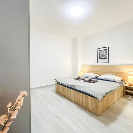 Appartement Aqua Dream Retreat D77 *